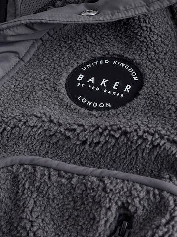 Baker by Ted Baker - Chaqueta polar en gris