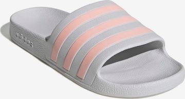 ADIDAS SPORTSWEARNatikače s potpeticom 'ADILETTE AQUA' - plava boja: prednji dio