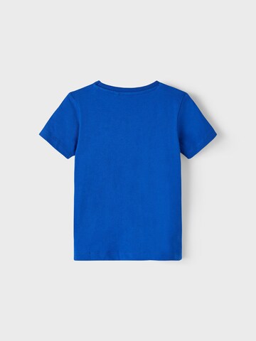 T-Shirt 'KONAN' NAME IT en bleu