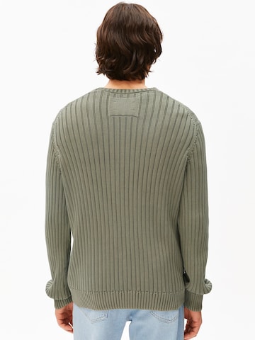 ARMEDANGELS Strickpullover PIGMENT DYE RIB in Grün