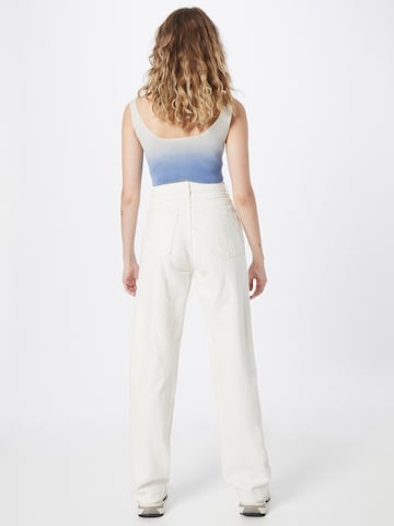 WEEKDAY Loose fit Jeans 'Rowe Extra High Straight' in White