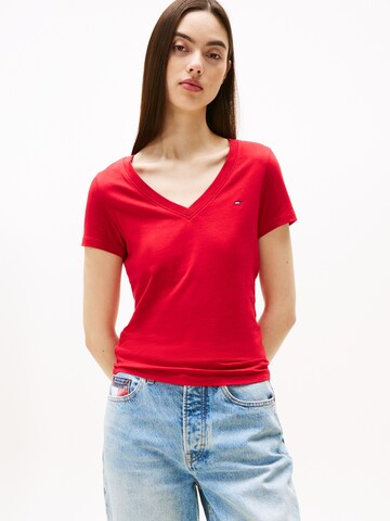 Tommy Jeans Тениска в червено: отпред