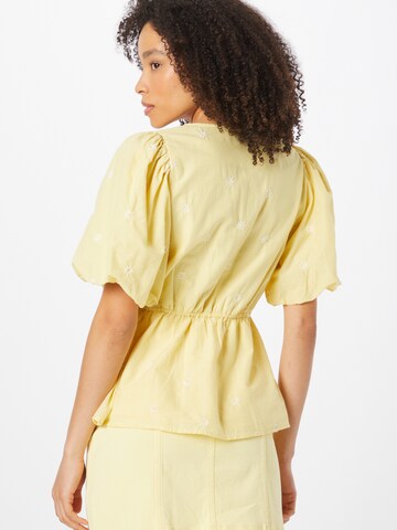 Camicia da donna 'Riondino' di mbym in giallo