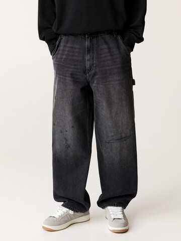 Pull&Bear Loosefit Jeans i svart: framsida