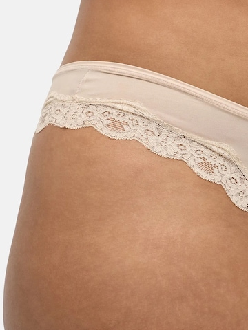 String 'Lace Tanga' cfab (formerly creamy fabrics) en beige