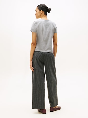 Maglietta di TOMMY HILFIGER in grigio