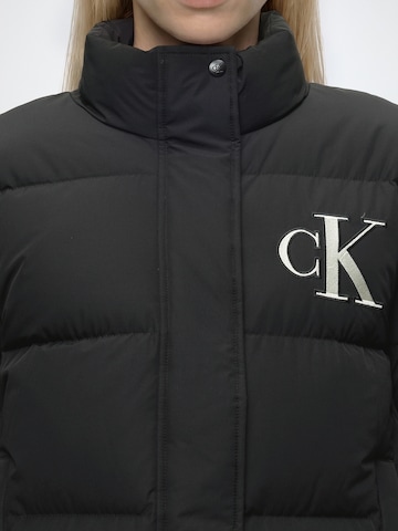 Geacă de iarnă de la Calvin Klein Jeans pe negru