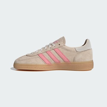 Sneaker bassa 'Handball Spezial' di ADIDAS ORIGINALS in beige