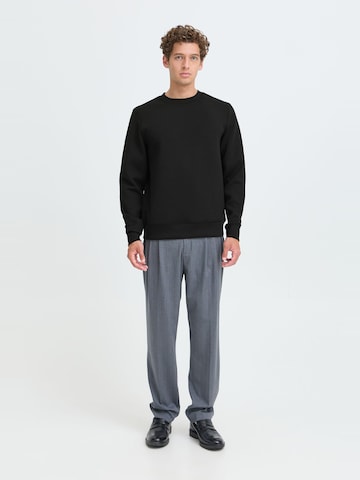 Casual Friday Sweatshirt 'Sebastian' in Black: front