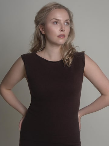 Fiora Muse Gebreide bodywarmer in Bruin