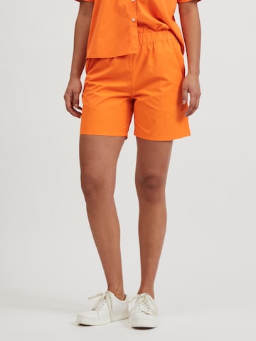 VILA Regular Pleat-front trousers 'Katan' in Orange: front