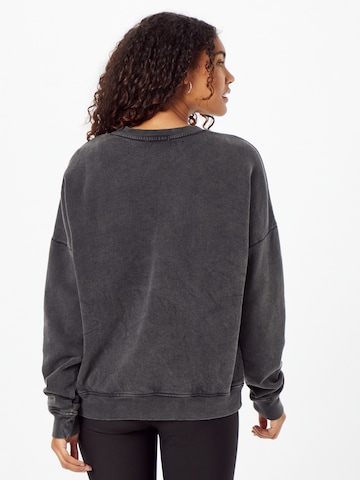 BE EDGY Sweatshirt 'Jela' in Zwart