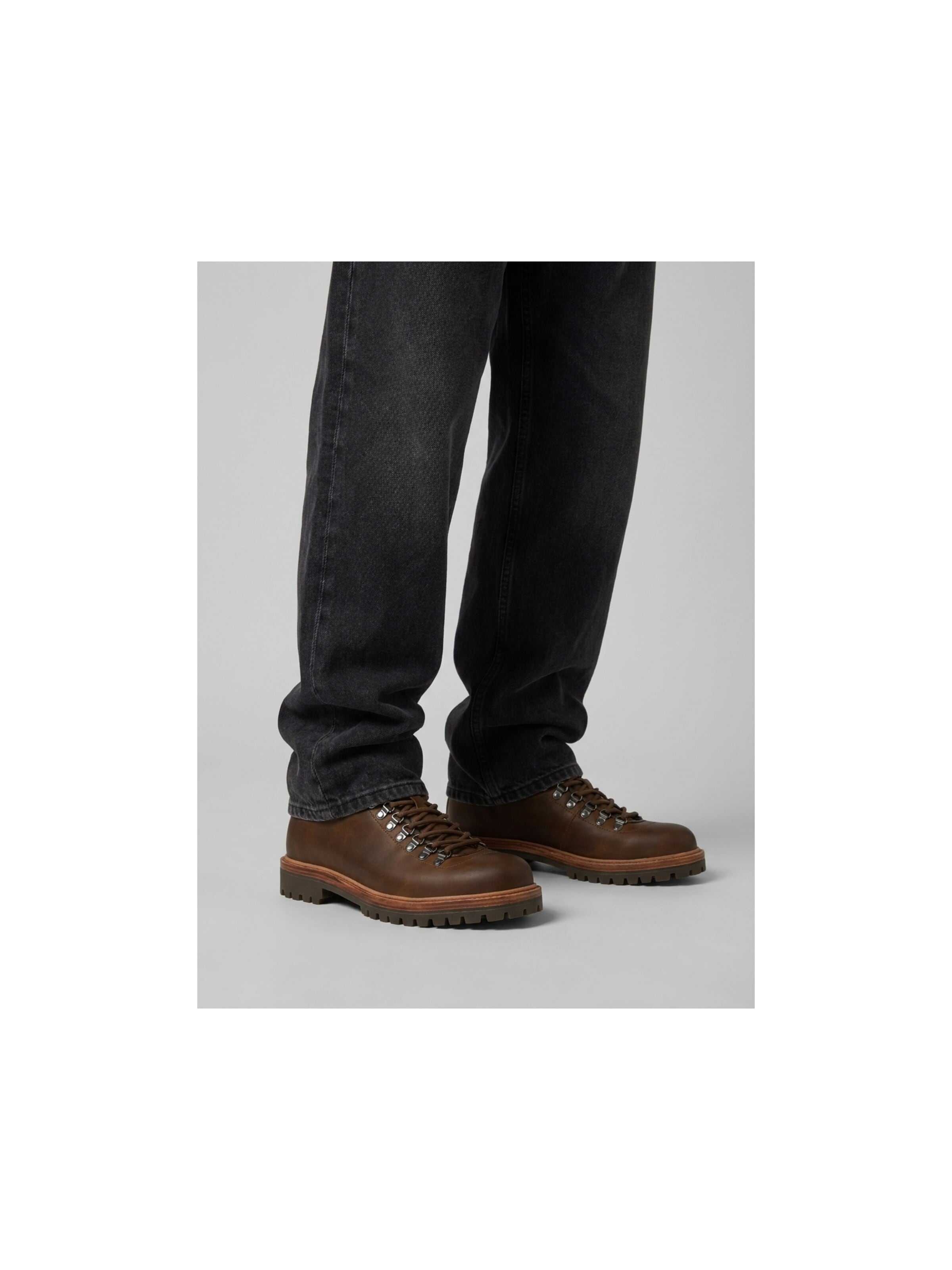 Boots stringati 'ROCK TARRANT' di BLACKSTONE in marrone