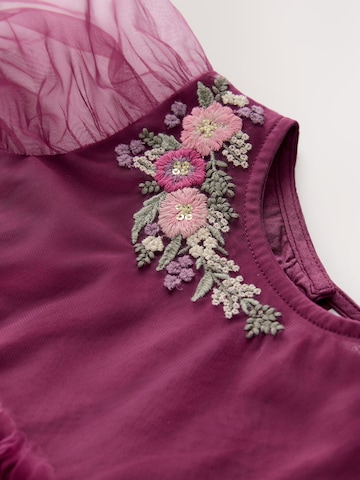 Robe Next en rouge