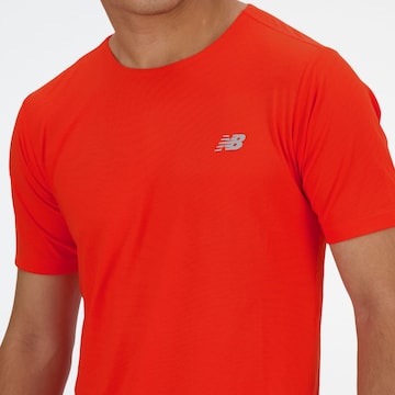 T-Shirt fonctionnel new balance en rouge