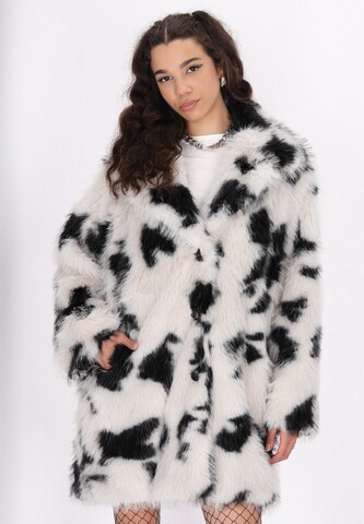 myMo ROCKS Winter coat in White: front