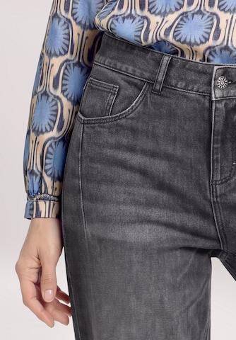 Cartoon Barrel Jeans in Grau
