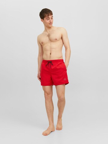 JACK & JONES Badeshorts 'Fiji' in Rot