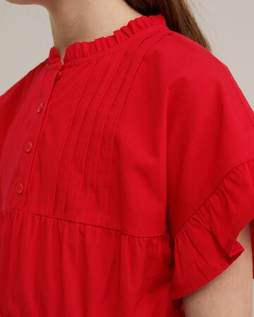 WE Fashion Платье в Красный
