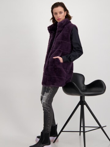 monari Vest in Purple: front