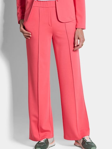 Goldner Loose fit Trousers in Orange: front