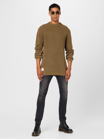 ALPHA INDUSTRIES Sweter w kolorze zielony