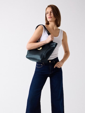 GUESS Shopper 'CAMDEN' in Schwarz