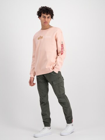 ALPHA INDUSTRIES Sweatshirt in Pink