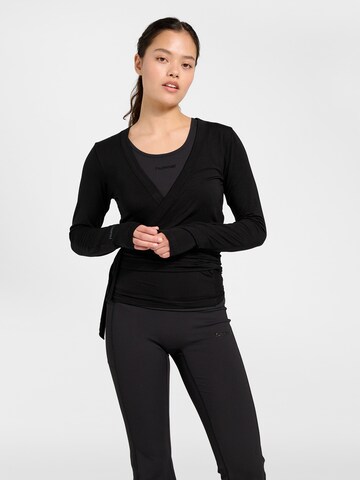 Hummel Shirt in Schwarz: Vorderseite