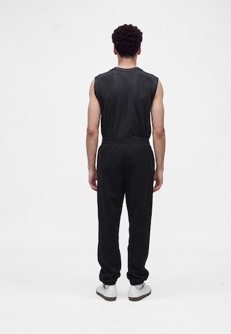 ADIDAS ORIGINALS Tapered Παντελόνι σε μαύρο