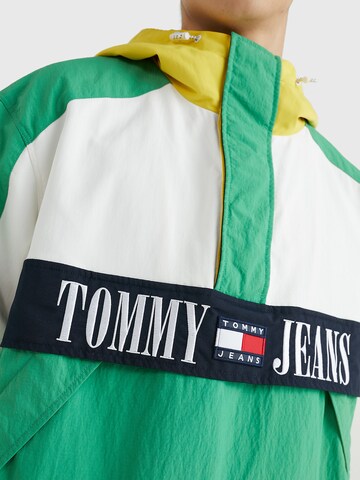 Tommy Jeans Φθινοπωρινό και ανοιξιάτικο μπουφάν 'Chicago Archive' σε πράσινο