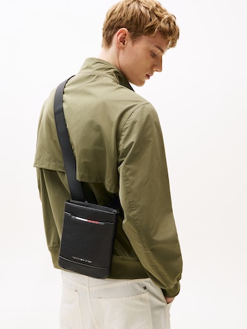 TOMMY HILFIGER Сумка через плечо в Черный