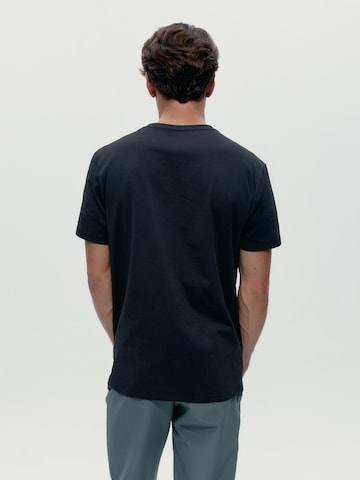 Born T-Shirt 'Melville' in Schwarz
