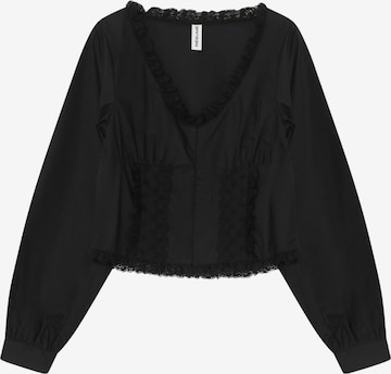Résumé Pusero 'Daphne' värissä musta: etupuoli