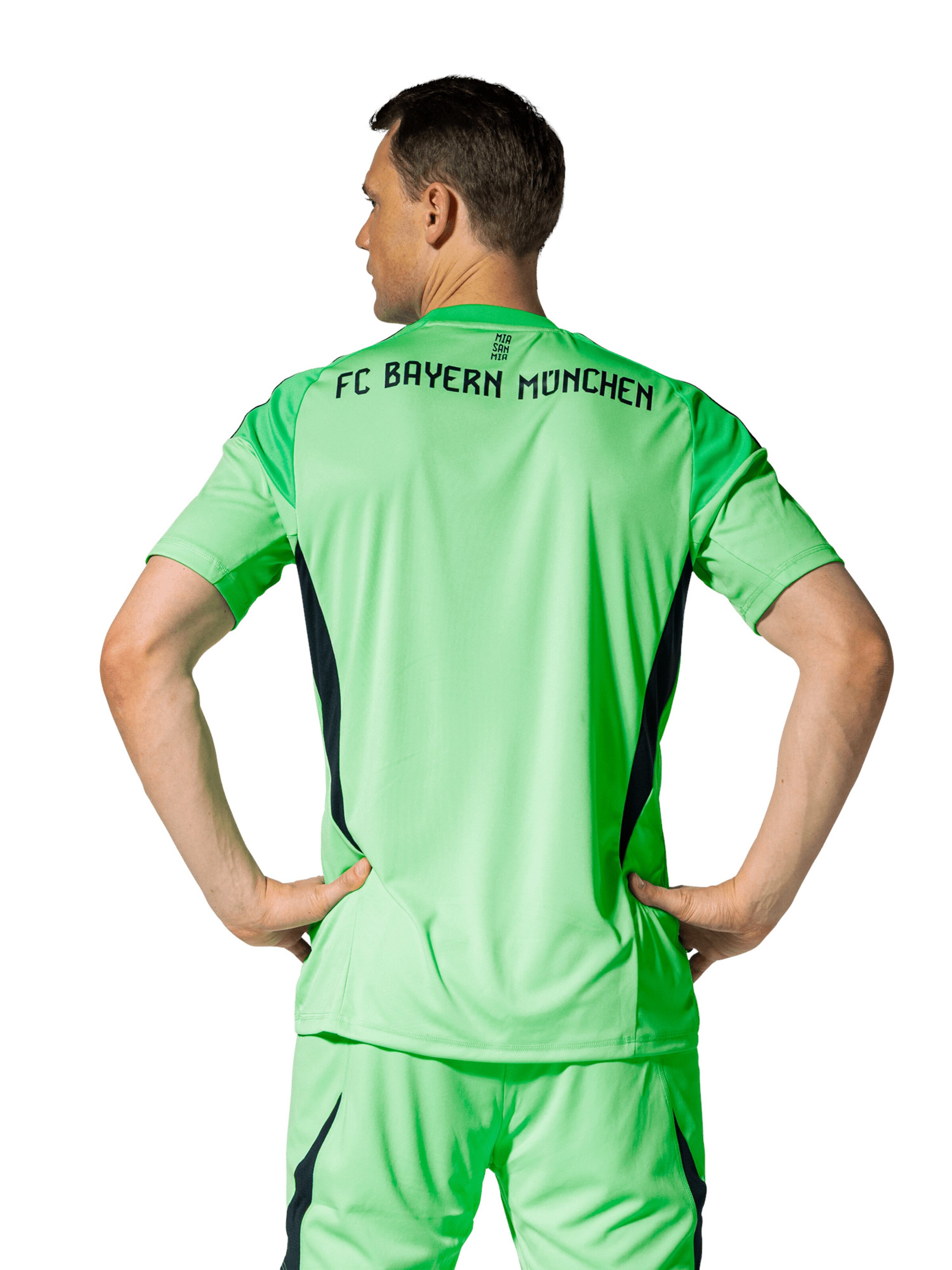 FC BAYERN MÜNCHEN Αθλητική φανέλα 'FC Bayern München 25-26' σε πράσινο
