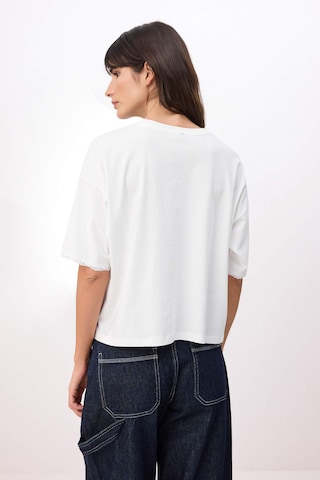 Trendyol Shirt in White