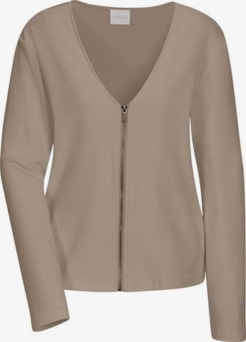 MADELEINE Strickjacke in Beige: Vorderseite