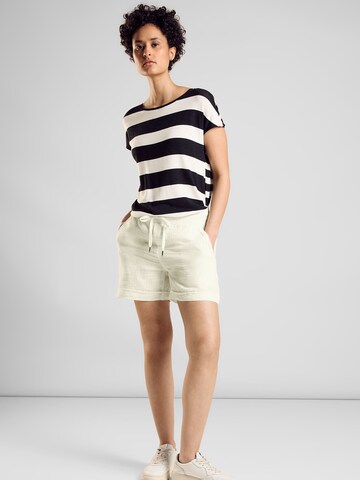 STREET ONE Loosefit Shorts in Weiß
