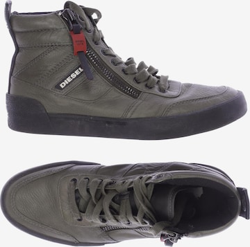 DIESEL Sneaker 41 in Grün: predná strana