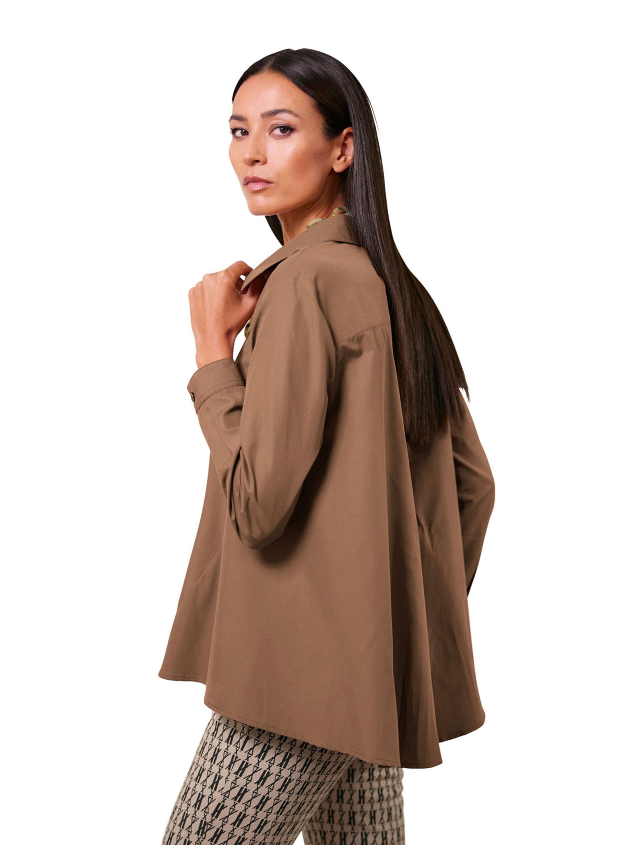 heine - Blusa em castanho