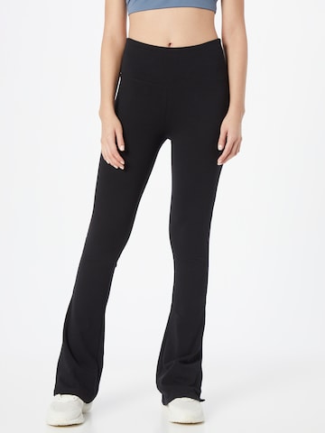 Urban Classics Flared Leggings in Zwart: voorkant