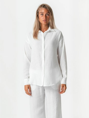 TEESHOPPEN Shirt ' Lilly ' in Weiß: Vorderseite