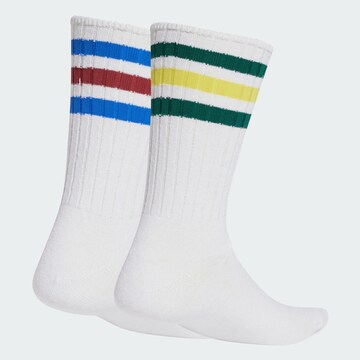 Chaussettes ADIDAS ORIGINALS en blanc