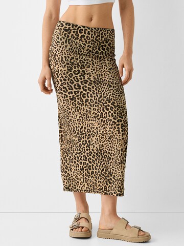 Bershka Skirt in Brown: front