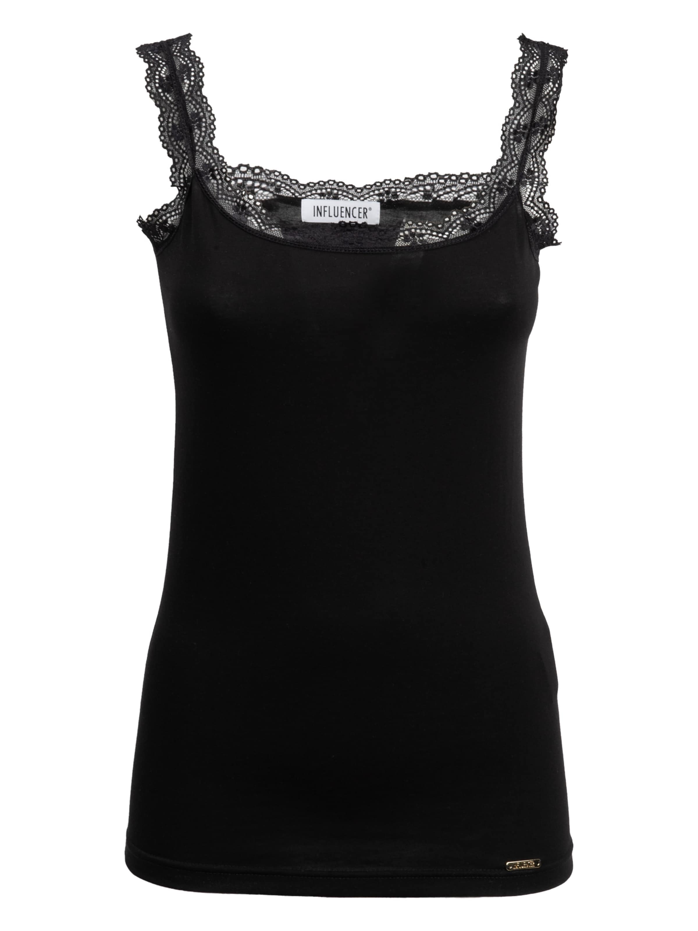 Influencer - Top en negro: frente