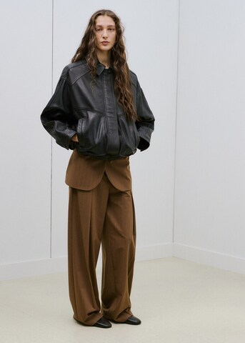 MANGO Wide leg Pleat-Front Pants 'Systeck' in Brown