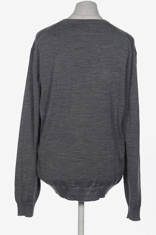 Christian Berg Sweater & Cardigan in XL in Grey