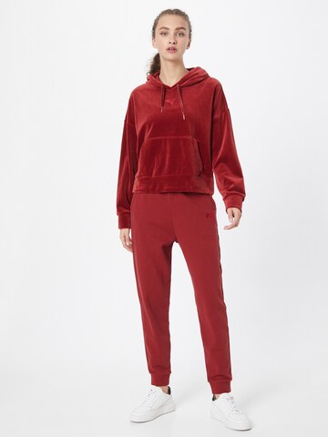 PUMA Athletic Sweatshirt in Red