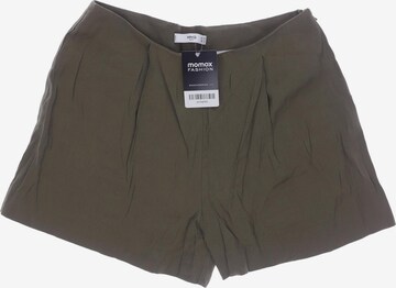 MANGO Shorts S in Grün: predná strana