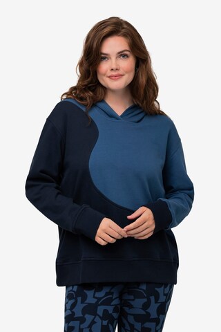 Sweat-shirt Ulla Popken en bleu : devant